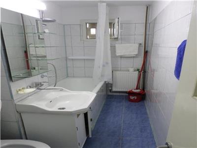 Inchiriere, Apartament 2 camere, zona Vest, Penny