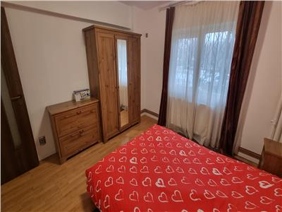 Inchiriere apartament 2 camere, Ploiesti, zona Republicii, Piata Mihai Viteazul