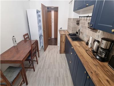 Inchiriere apartament 2 camere, Ploiesti, zona Republicii, Piata Mihai Viteazul