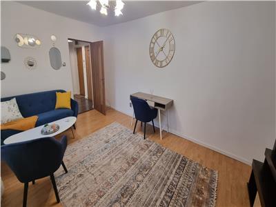 Inchiriere apartament 2 camere, Ploiesti, zona Republicii, Piata Mihai Viteazul