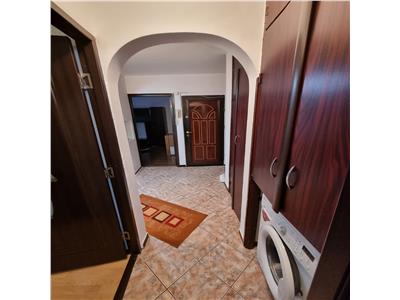 Apartament 2 camere de inchiriat in Ploiesti, zona 9 Mai