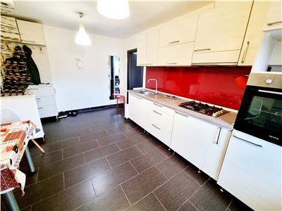 Inchiriere apartament 2 camere, Ploiesti, zona Vest